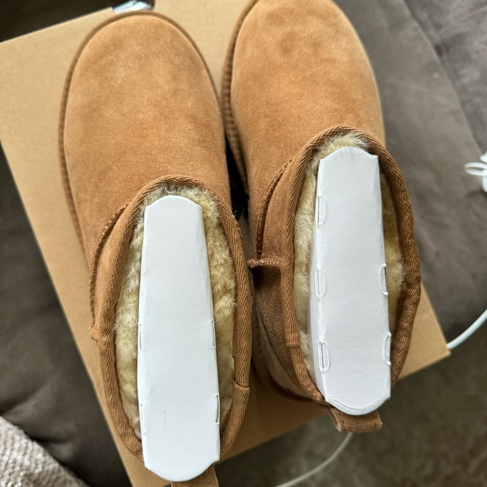 Ugg ultra mini size 8 in chestnut - Picture 10 of 10